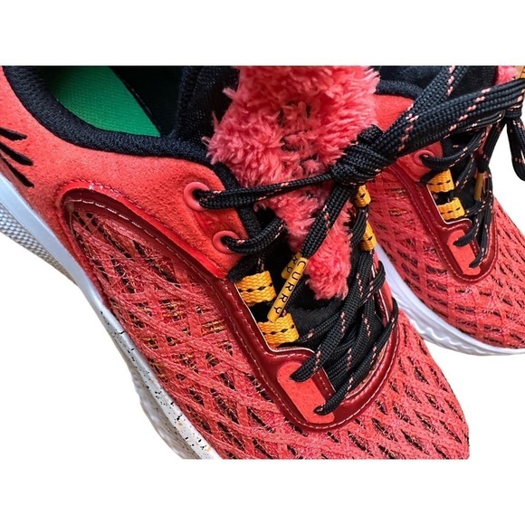 Under Armour Curry Flow 9 Sesame Street ‘Street Pack Elmo’ - Picture 2 of 9
